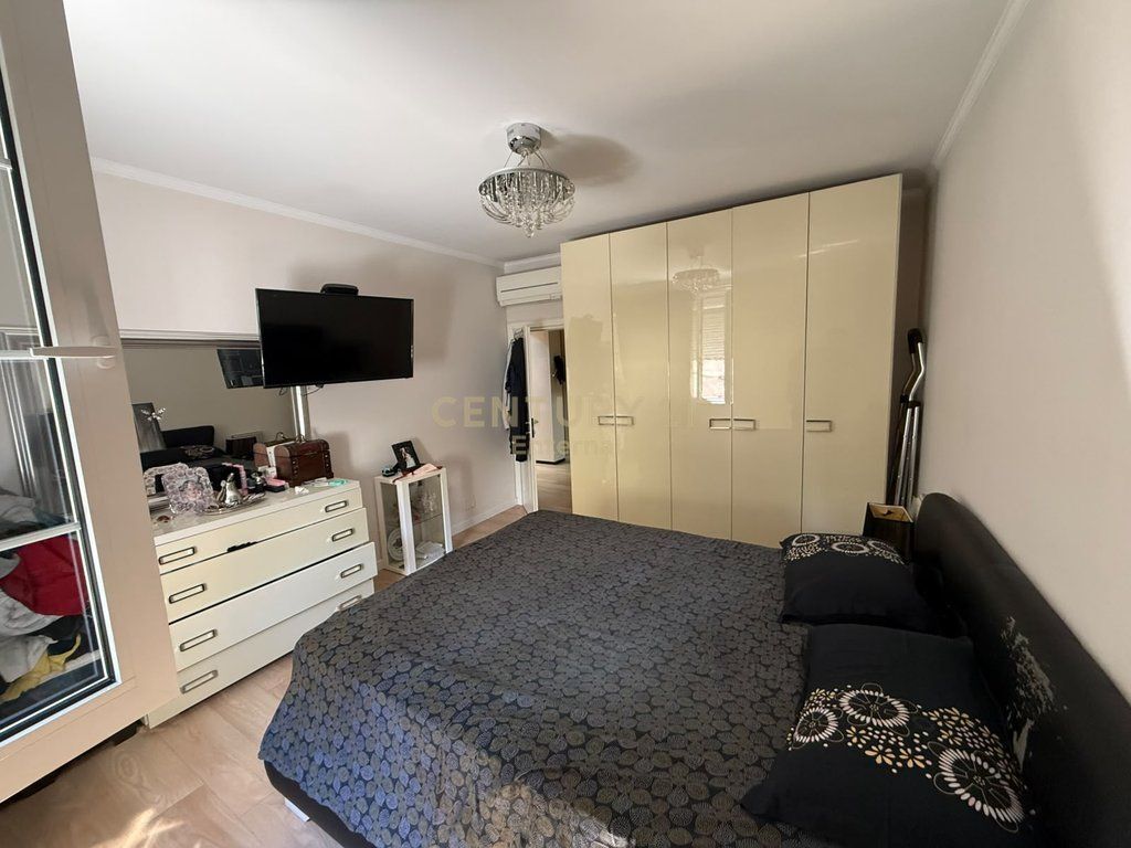 🏡 SHITET APARTAMENT 2+1+2 Me 2 Poste Parkimi + Verande tek rruga e Kosovareve
