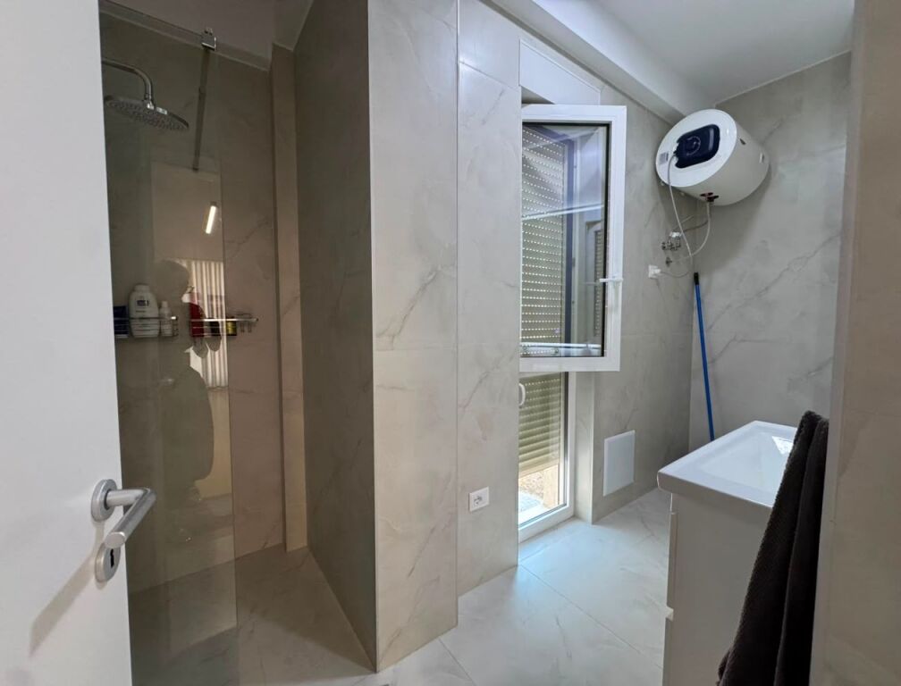 🏡 JEPET ME QIRA – VILË PREMIUM