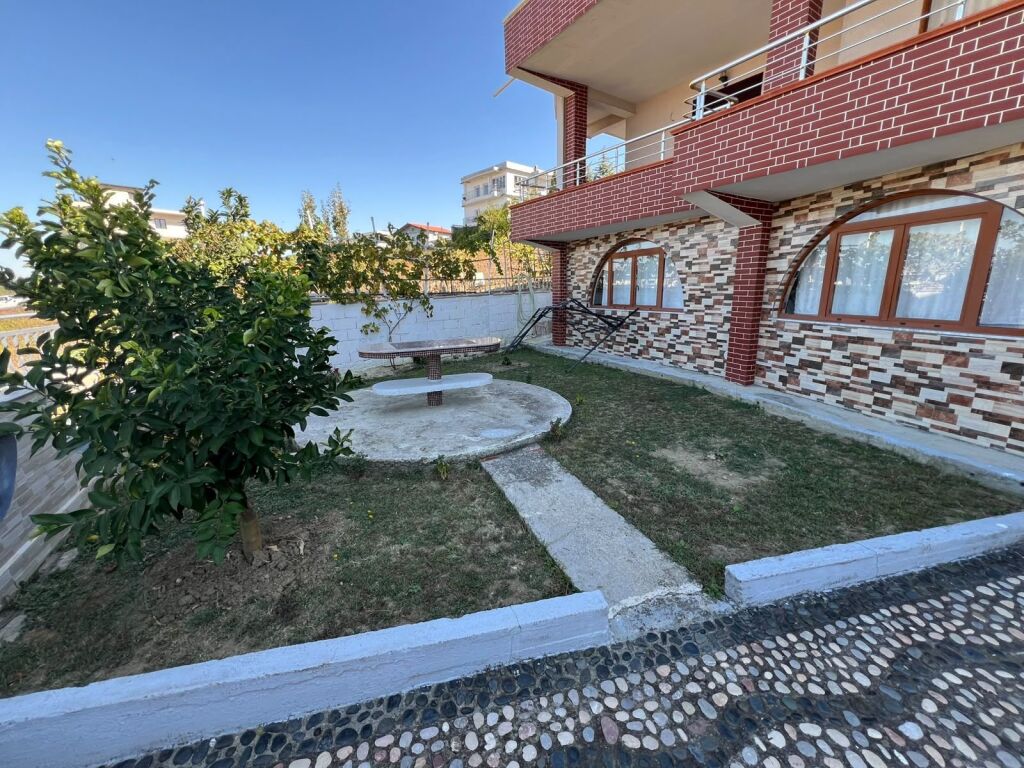 SHITET VILE 2 KATSHE, NE UNAZE TE PLAZHIT DURRES 150000 EURO