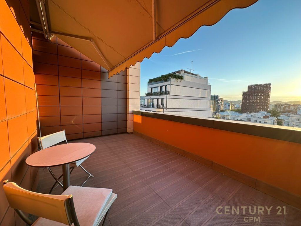 Apartament 3+1+2+ Post Parkimi Per Qira Tek Rruga E Bogdaneve! 1,700 € /Muaj