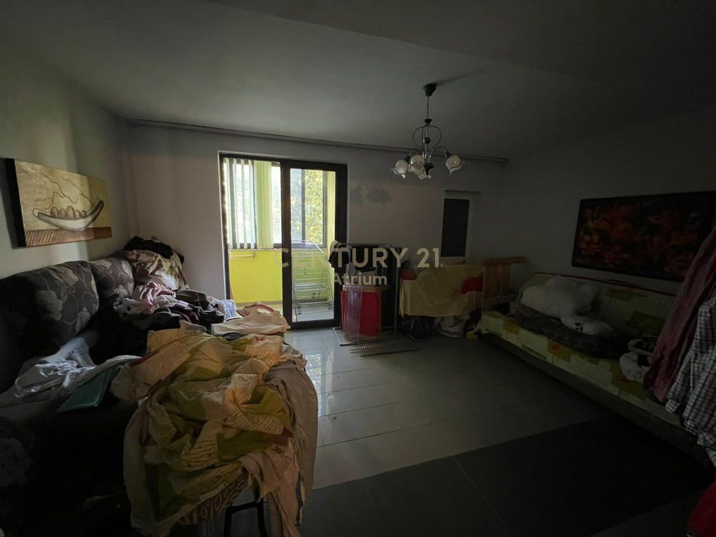 Apartament 4+1+3+2 Ballkone per shitje te Ali Demi