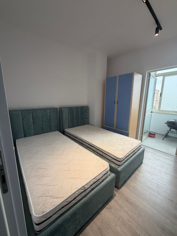 Shitet apartament 2+1+2 ballkone