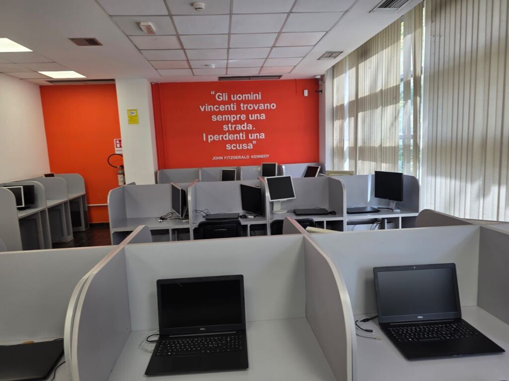 Ufficio in affitto vicino a Brryli !