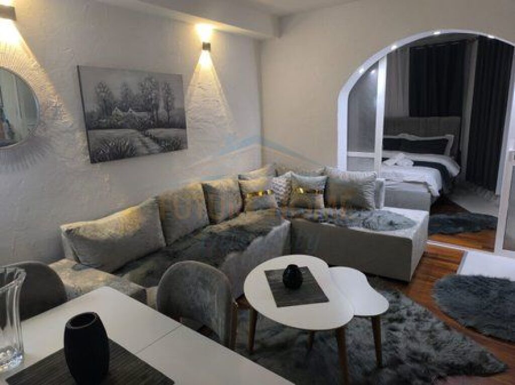 Qera, Apartament 2+1, Kalaja e Tiranës, Tiranë.