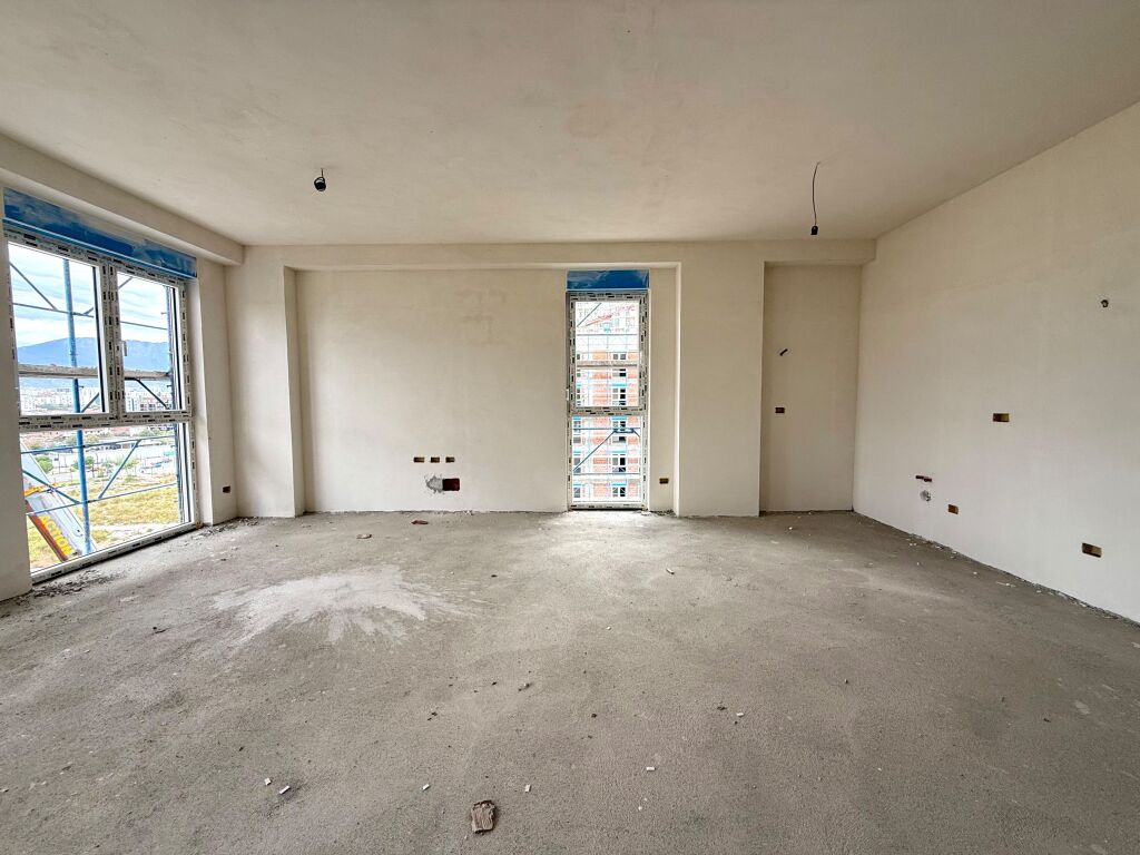 Apartament ne shitje 3+1 tek Bulevardi i Ri!