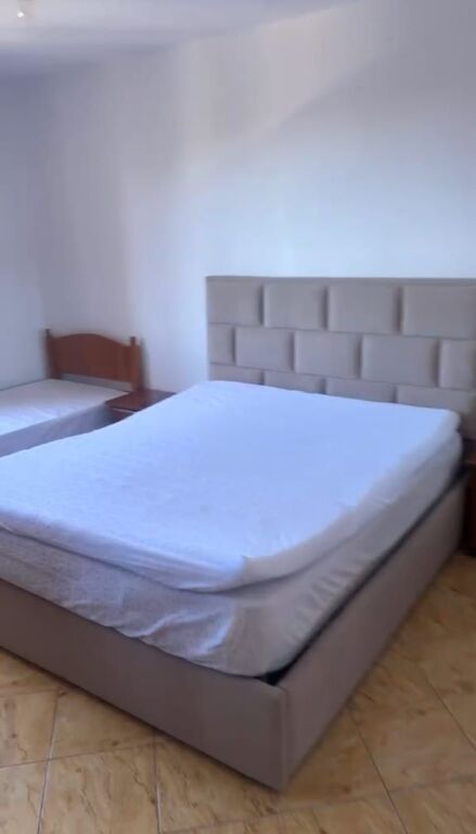 🏠 Jepet me qira apartament 1+1  📍 Vendndodhja: Rruga e Dibrës, përballë Komisariatit Nr. 4💰 Çmimi: 400 mijë lek/muaj