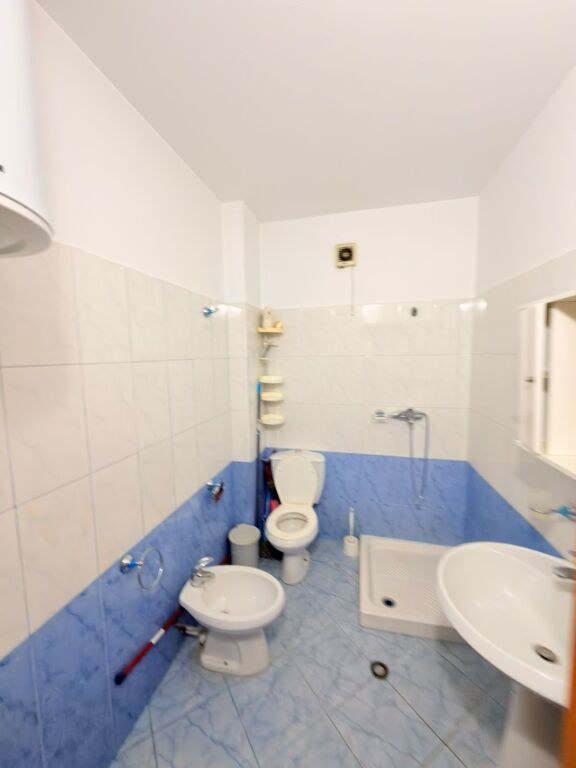 SHITET APARTAMENT 1+1 PRANE  DANUBIT, DURRES