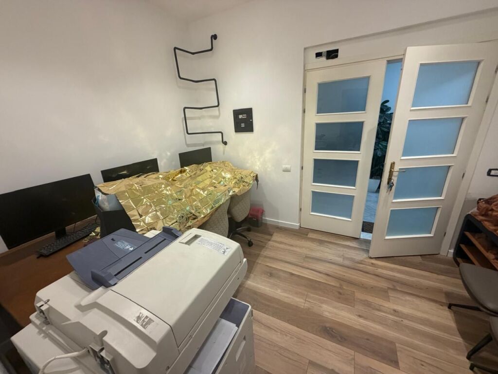 UFFICIO IN AFFITTO - VIA FREDERIK SHIROKA, PRESSO 21 DHJETORI  ID 5735