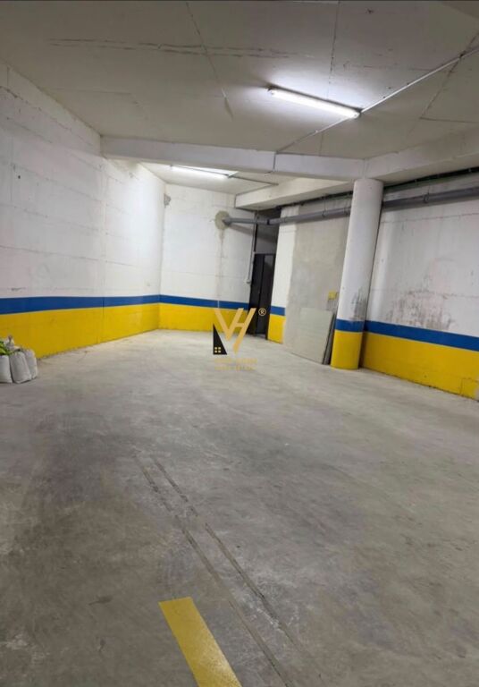 JEPET MAGAZINE 140 M2 ME QIRA TEK ISH-FUSHA E AVIACIONIT 90.000 LEKE