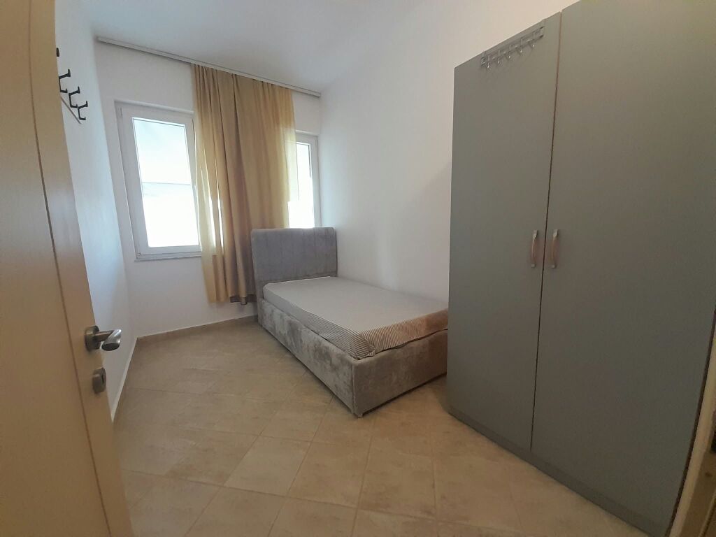 Affittasi 2+1+1 vicino a Delijorgji 70.000 lek