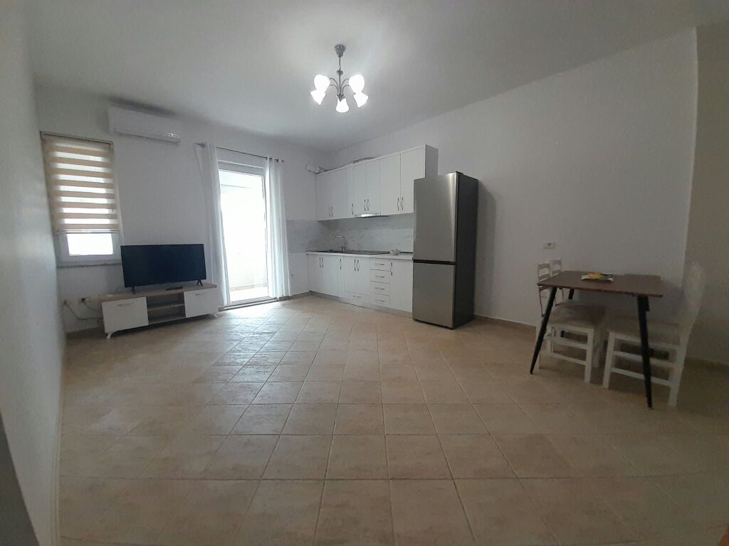 Affittasi 2+1+1 vicino a Delijorgji 70.000 lek