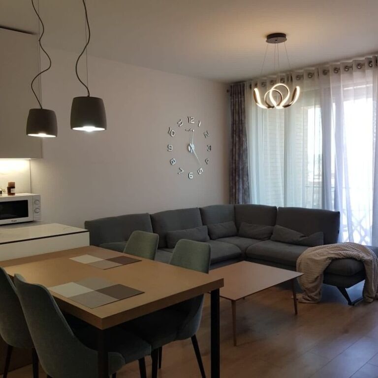 Jepet apartament 2+1+2 me qira tek Kompleksi Fiori di Bosco , Rruga Don Bosko , Laprake .