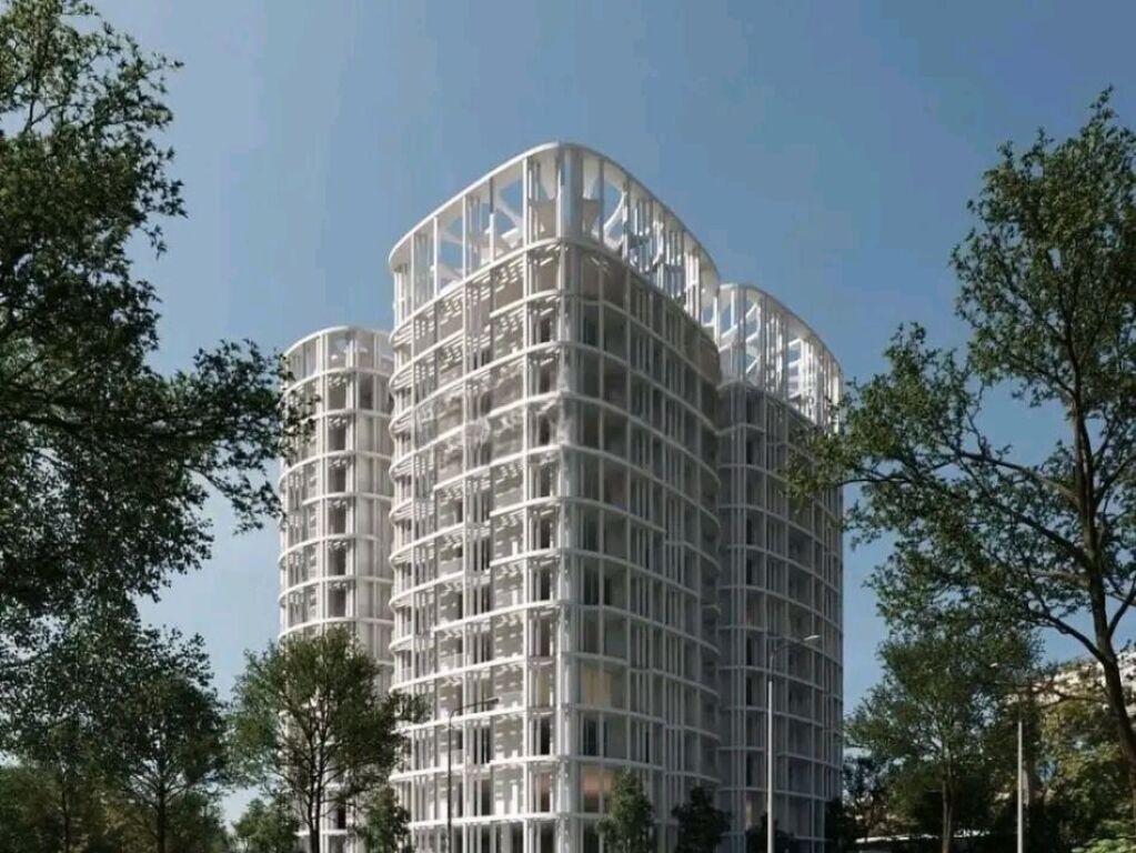 Shitet apartament 1+1 tek Kopshti Botanik , prane Xhamise , Kopshti Zoologjik , Liqeni i Thate .