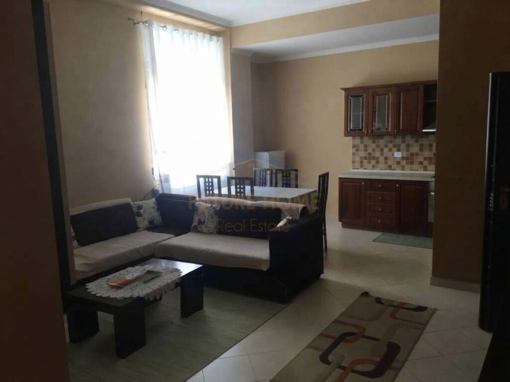 Shitet,Apartament 1+1,Kompleksi Halili,Rruga e Dibrës,Tiranë.