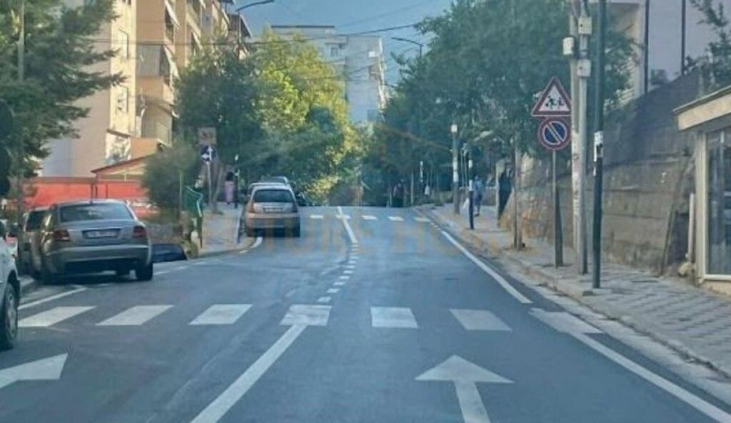 In vendita, Appartamento 1+1, Fresku, Tirana.