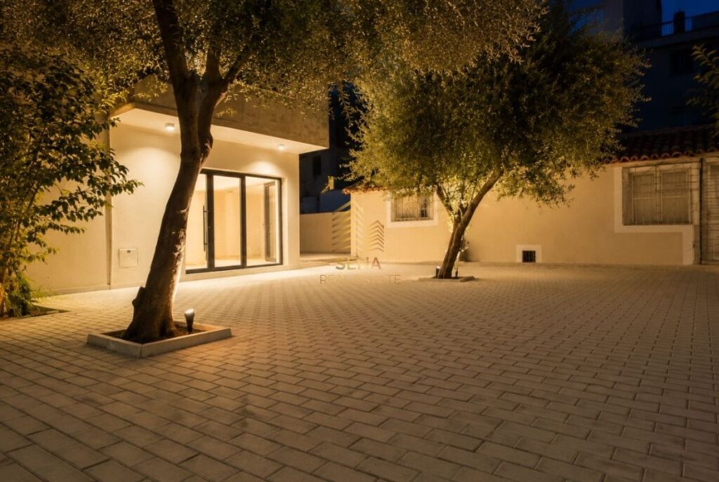 Qira, Ambient Biznesi – Pazari i Ri, 985 Euro