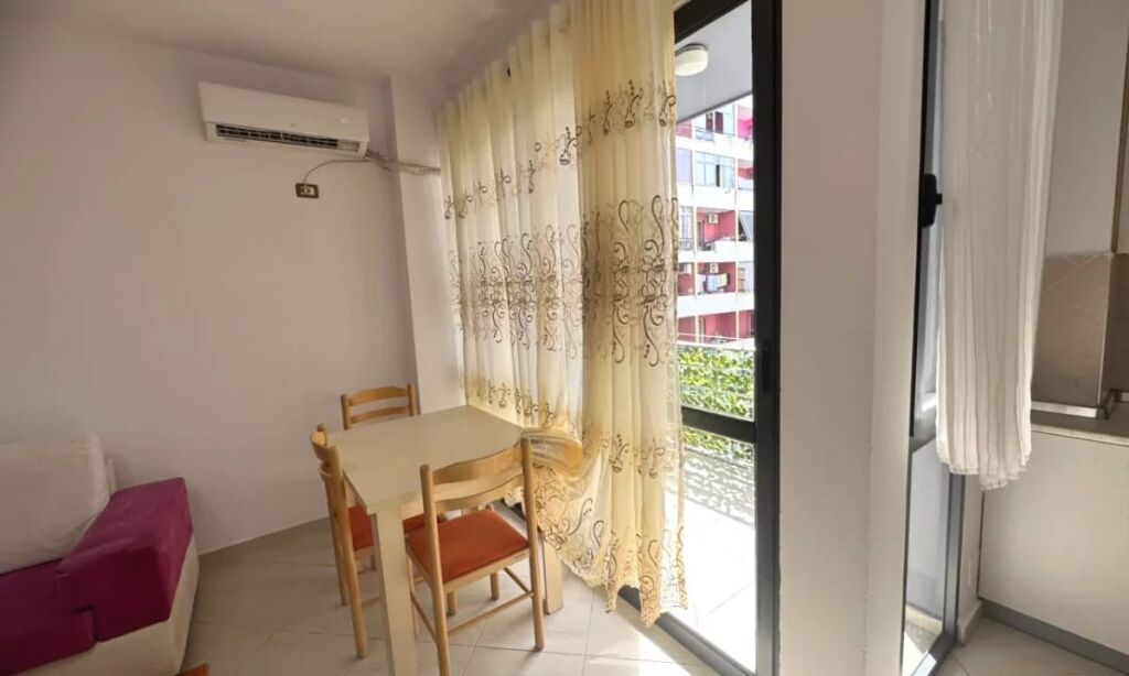 Apartament 1+1 per shitje Astir !