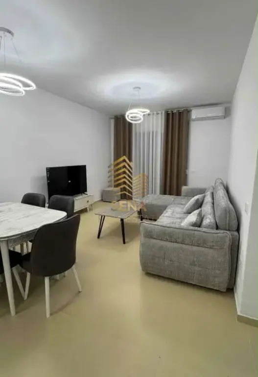 Qira, Apartament 2+1+2+Blk, Ish Parku i Autobuzeve, 700 Euro/Muaj