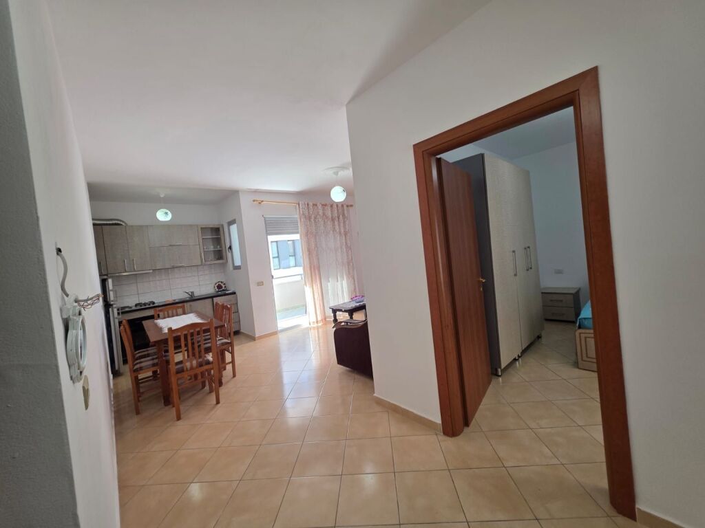 Apartament 1+1 me qera, Radhime