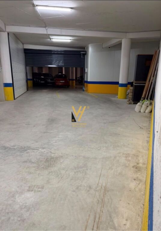 JEPET MAGAZINE 140 M2 ME QIRA TEK ISH-FUSHA E AVIACIONIT 90.000 LEKE