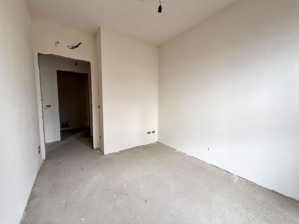 Apartament ne shitje 3+1 tek Bulevardi i Ri!