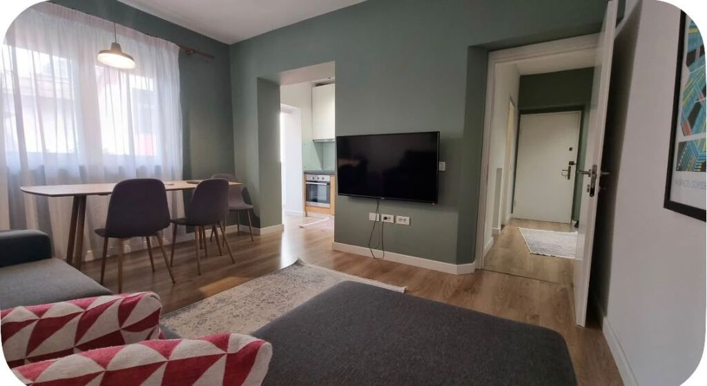 Apartment 1+1 for rent on Kavaja Street, near Dine Hoxha Mosque, 21 December, Center, Skanderbeg Square.