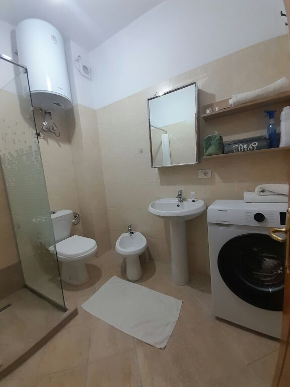 Affittasi 2+1+1 vicino a Delijorgji 70.000 lek