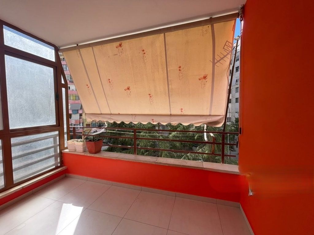 VENDESI APPARTAMENTO 1+1 A YZBERISHT VICINO A NELA 6 . 11,200,000 Lekë