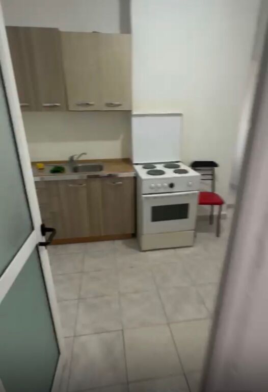 Rent | Apartament 1 + 1 | Pallati me Shigjeta | 350 €/month