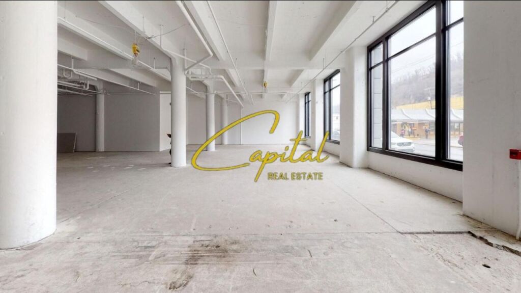 WAREHOUSE FOR RENT 370 M2 PARIS COMMUNE 3,500 EURO