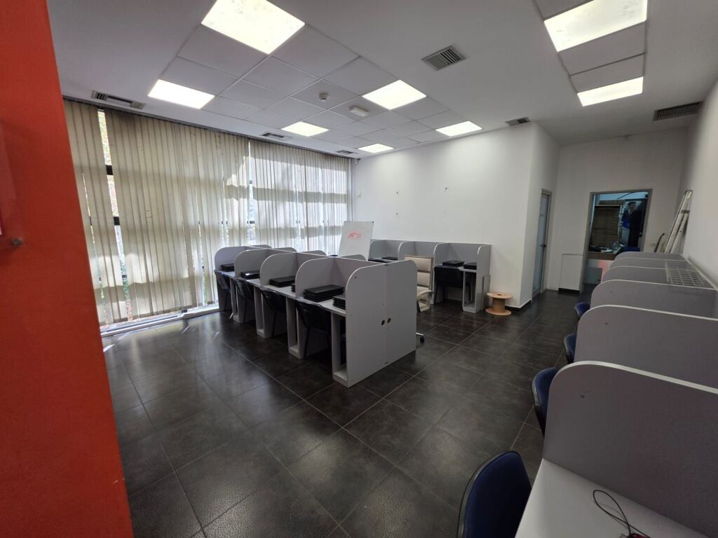 Ufficio in affitto vicino a Brryli !