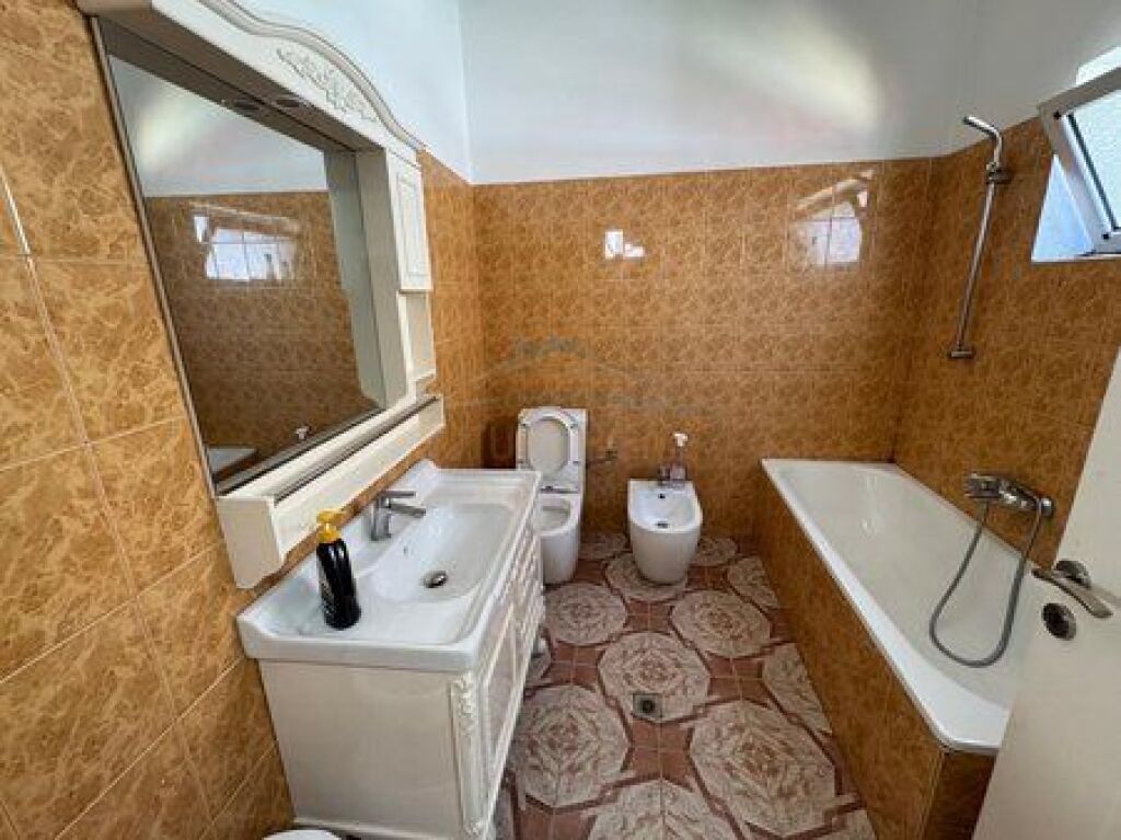 Qera,Apartament 2+1,Rruga Him Kolli,Tirane