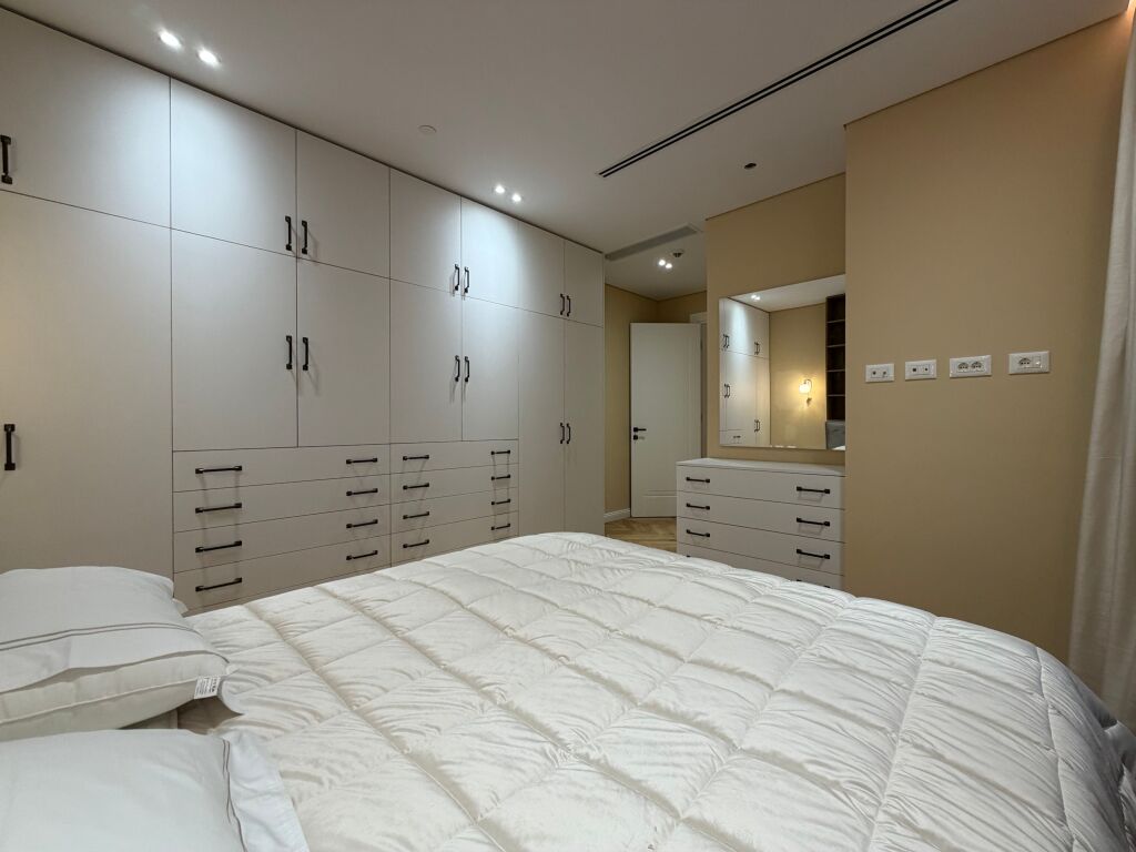 ✨ Jepet me Qira Apartament 2+1 Luksoz - Downtown One, Rruga Elbasanit