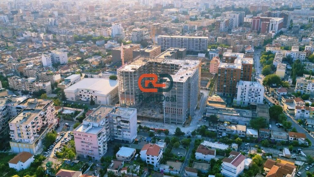 Tek Art N"Lagje, Shitet Super Apartament 1+1, Me Planimetri Ideale Ne Ndertim Te Ri !!