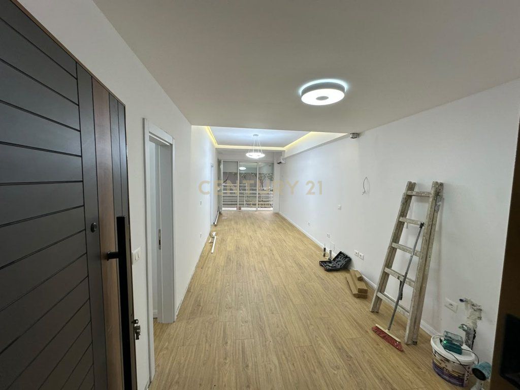 SHITET APARTAMENT 1 + 1 TE KODRA E DIELLIT 12,800,000 Lekë