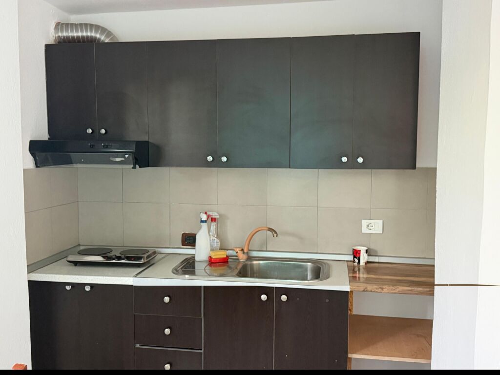 Qera | Shtëpi private 1 + 1 | Qytet Studenti | 300 €/muaj