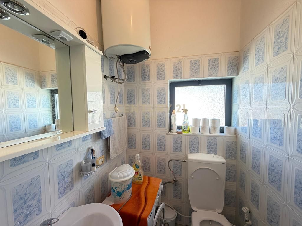 Garsoniere për Shitje në Golem, Durrës, pranë Detit !
