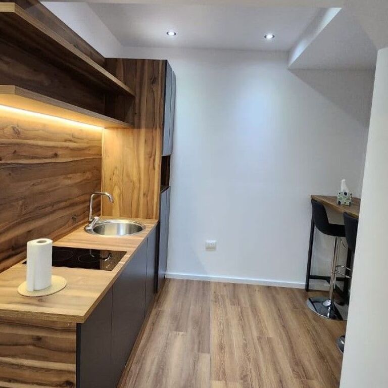 🏢 UFFICIO IN VENDITA | SQUARE 21 – VIA KAVAJËS ✨