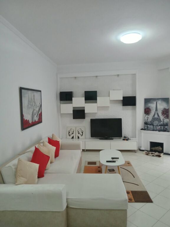 Apartament 2+1 me qera