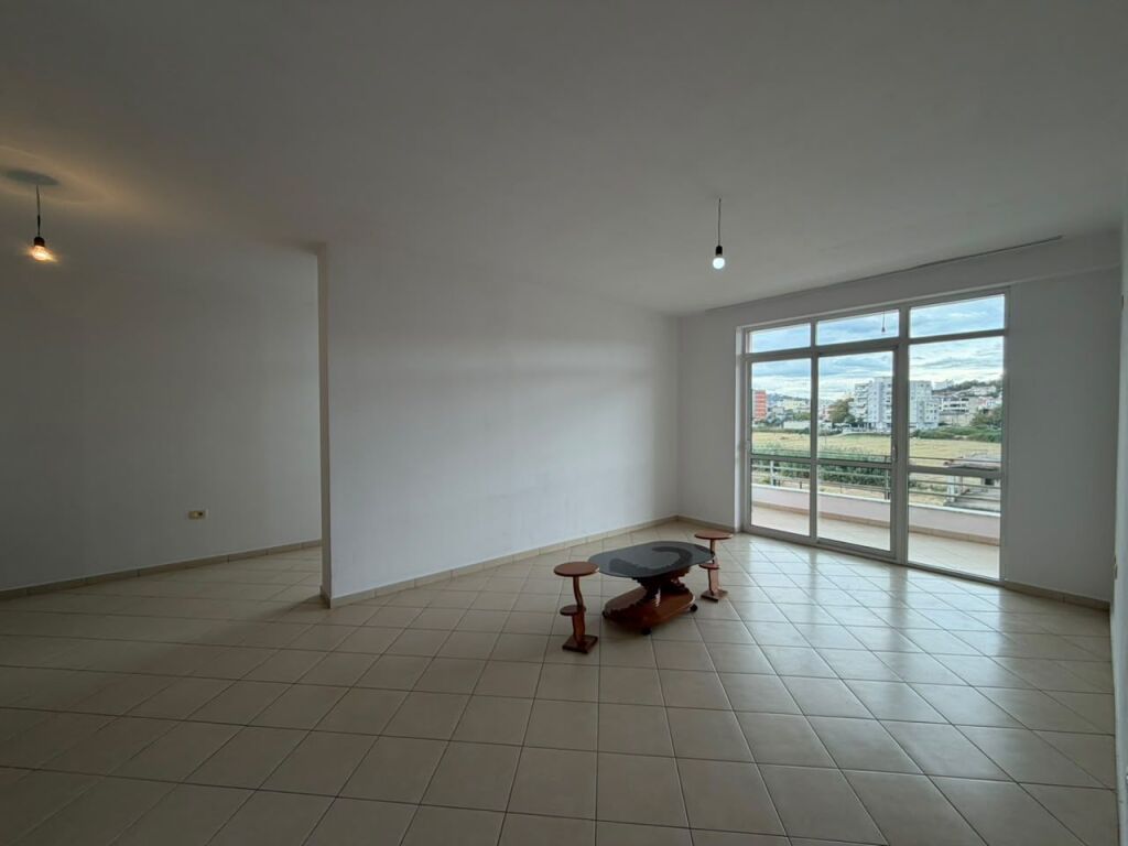 Apartament 2+1 per shitje ne Astir.