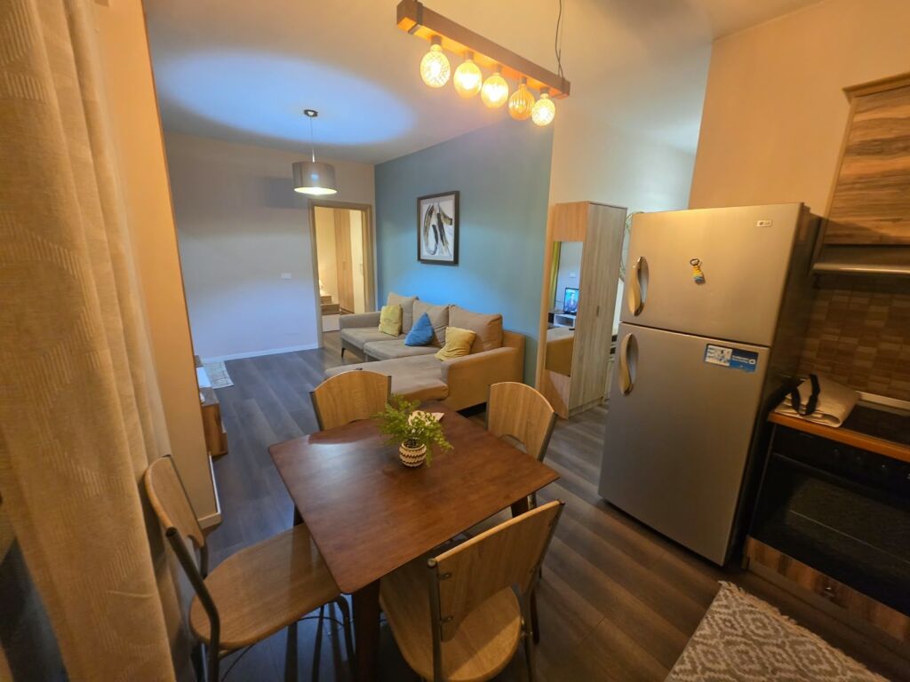 🏠 Jepet me qira apartament 1+1  📍 Kompleksi Delijorgji, Rruga e Kavajës, Tiranë