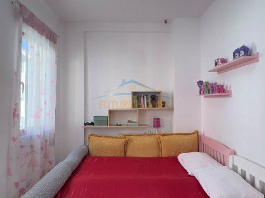 Shitet, Apartament 2+1+2 Poste Parkimi, Kodra e Diellit, Tiranë