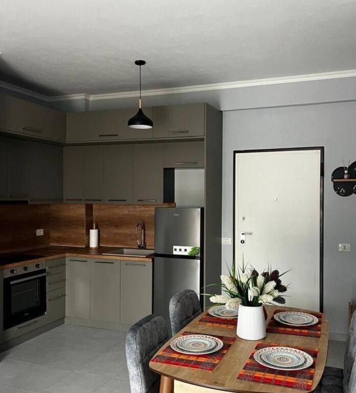 APARTAMENT 1+1 ME QIRA TEK OXHAKU