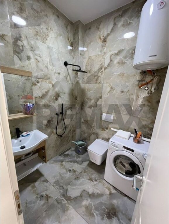 Apartament - Për Shitje - Rruga Liqeni i Thatë, Tiranë
