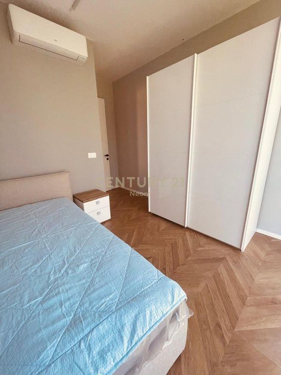 Affittasi appartamento 3+1+2 in uno dei complessi più prestigiosi presso il Lago Secco, Residenza Forest .