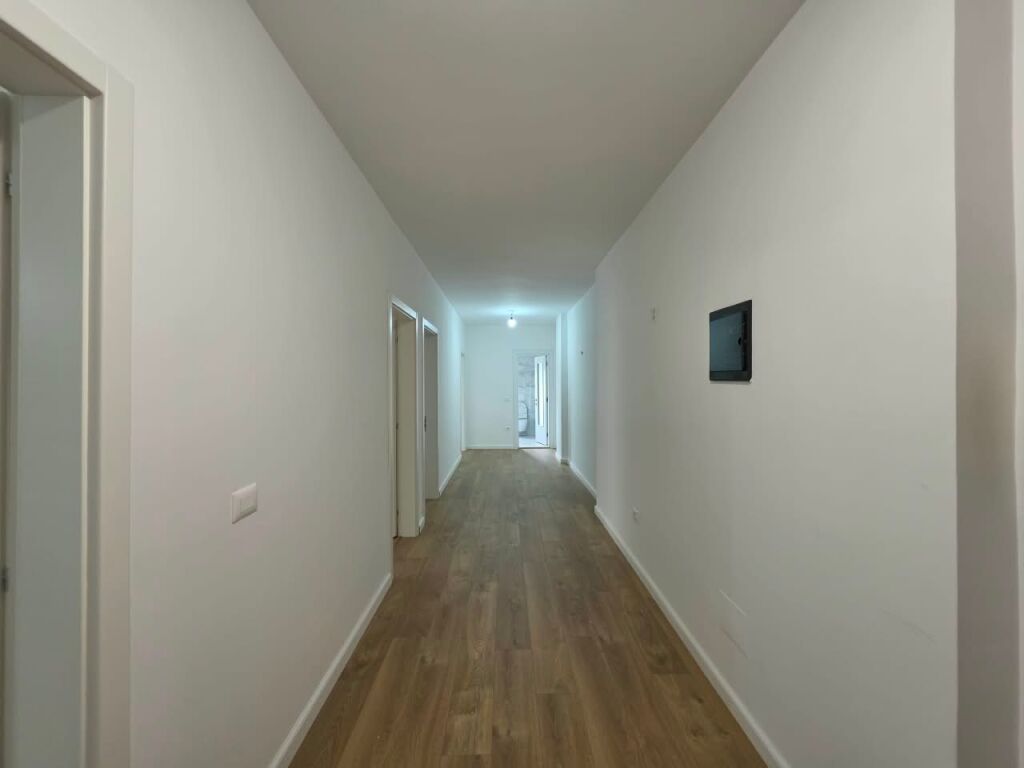 Apartament 2+1+2 ne shitje, Rruga Karl Gega !