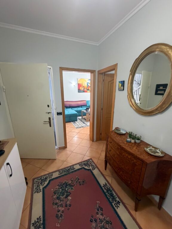 Apartament 2+1 me qera ne Xhamllik