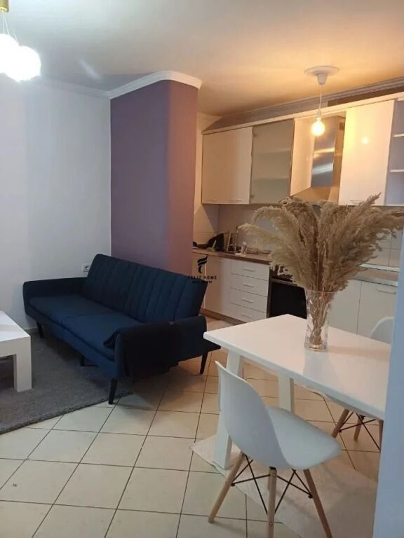 APARTAMENT ME QERA 1+1 RRUGA E ELBASANIT 55.000 LEKE FH-96525