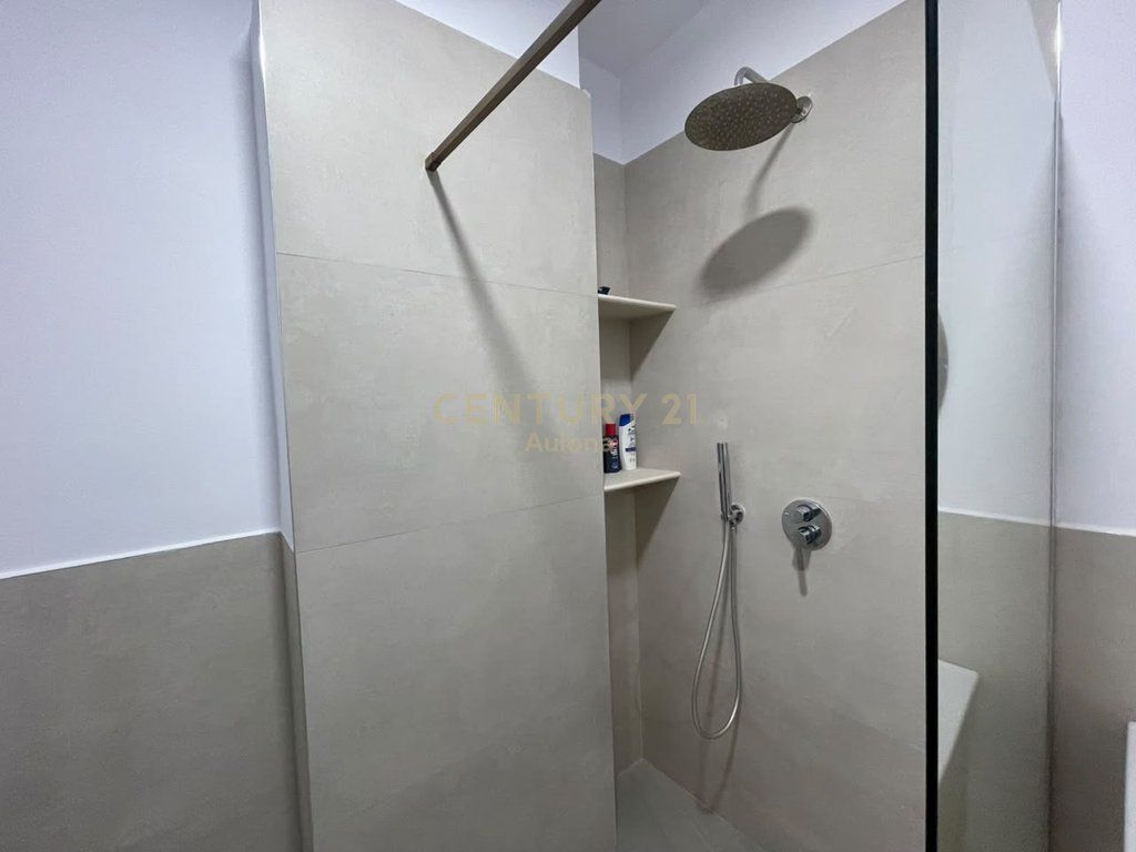 APARTAMENT 1+1 PRANE KRISTAL CENTRE PER QIRA, TIRANE!!!