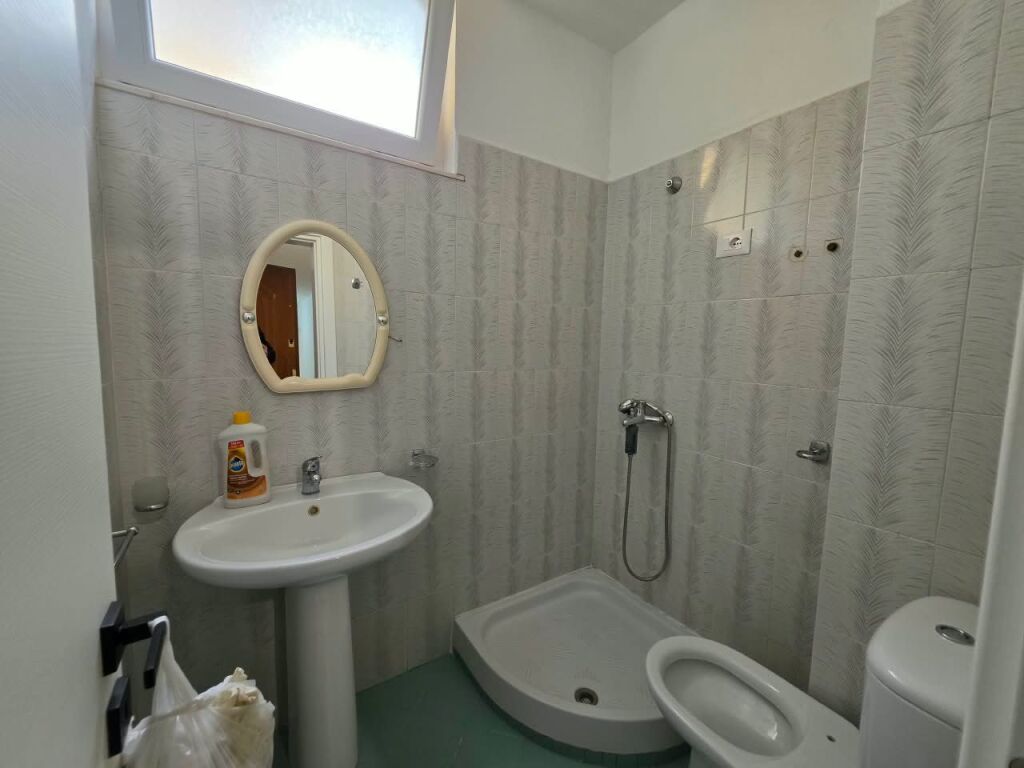 Apartament 2+1+2 ne shitje, Rruga Karl Gega !